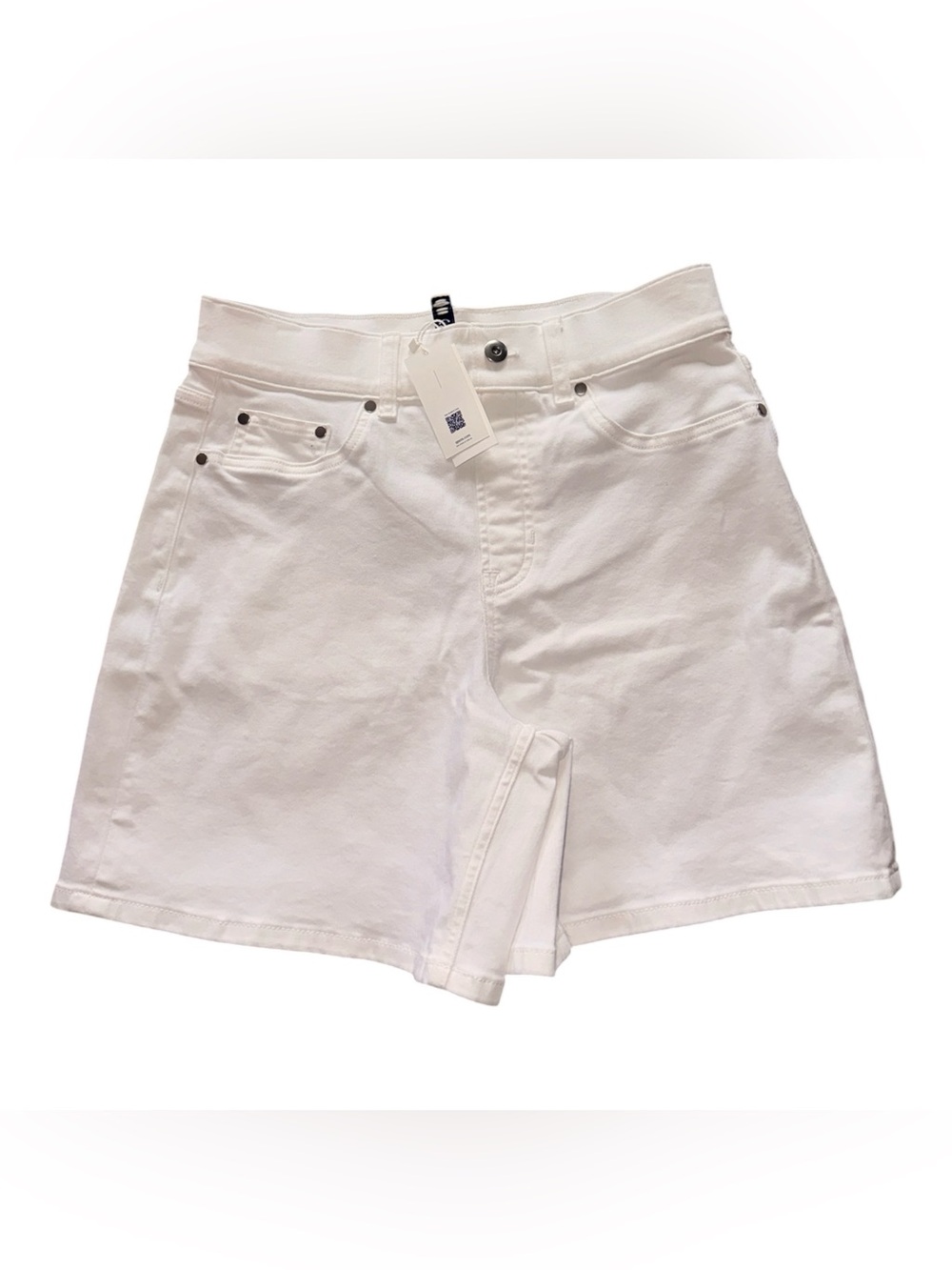 NWT SPANXshape™ Original EveryWear Jean Short - 7" inseam White #21378R SZ-M - Picture 4 of 8